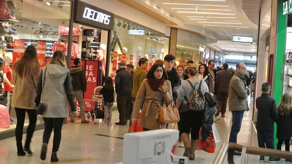 El 2020 comenzará con dos domingos consecutivos de apertura comercial