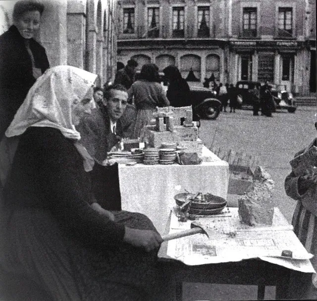 La tradicional presencia de las turroneras de La Alberca en Salamanca  