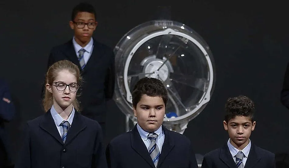 En el sorteo del Día de Reyes se usan bombos múltiples para extraer los números