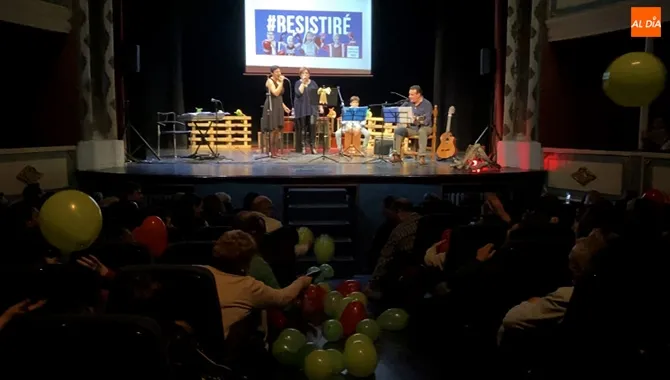 La I Gala de Reyes a beneficio de Pyfano llenaba el Teatro Calderón