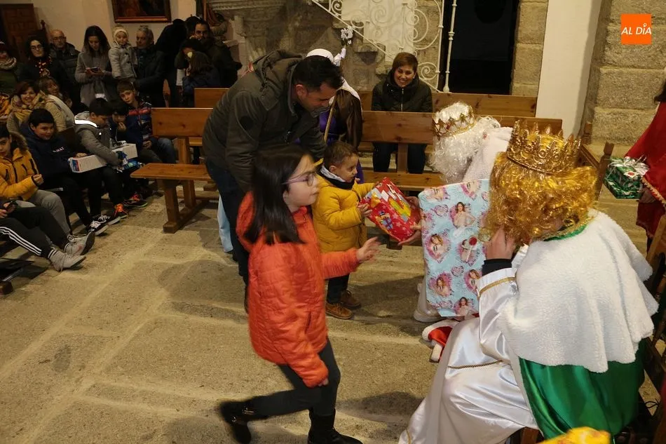Los Santos recibe una emocionante visita de los Reyes Magos