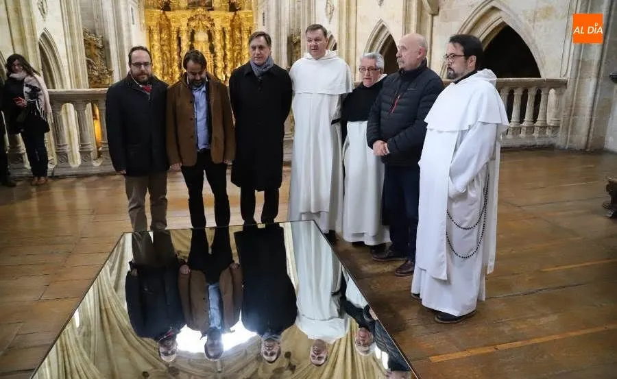 El alcalde de Salamanca, Carlos García Carbayo, ha visitado esta nueva musealización. Foto de Lydia González