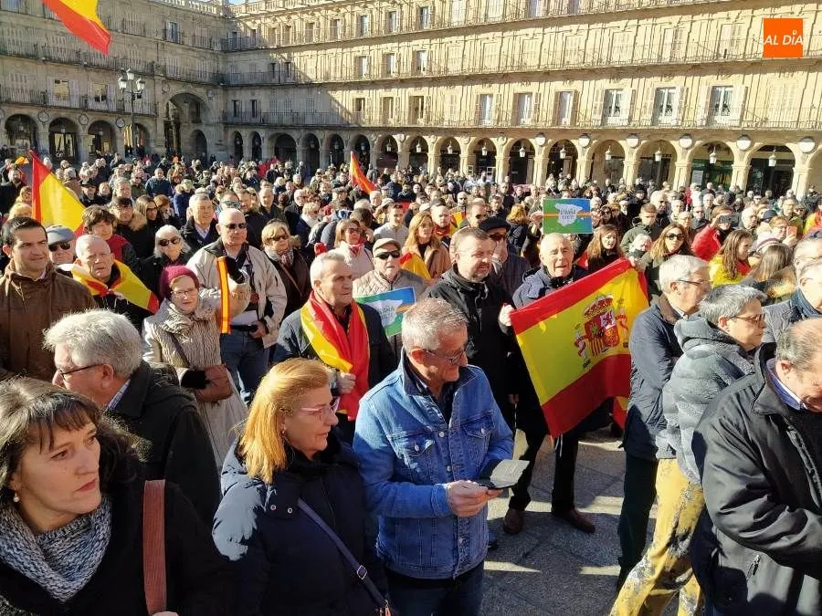 Manifestación liderada por Vox en la Plaza Mayor de Salamanca