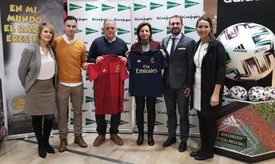 Entrega, en El Corte Inglés, de los premios de este torneo