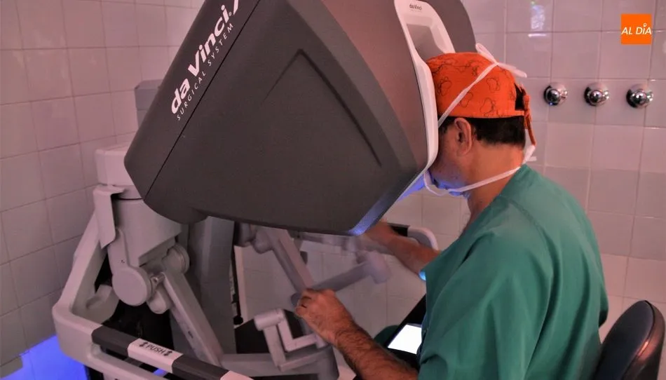 Robot Da Vinci del Hospital de Salamanca. Foto: Ángel Merino