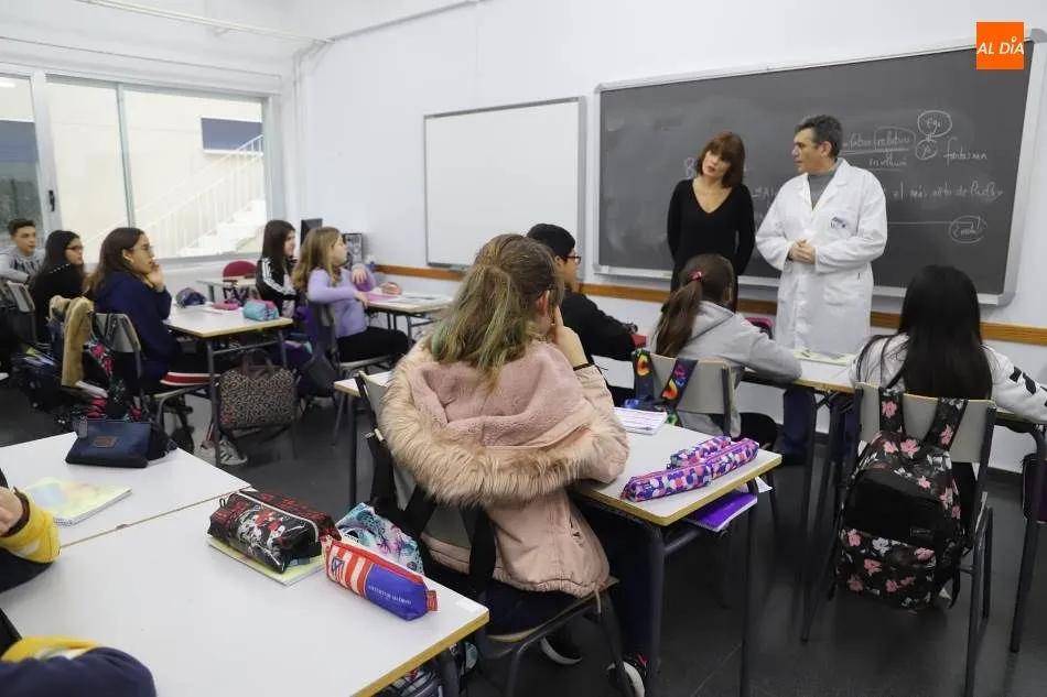 El Ayuntamiento promueve el voluntariado entre 700 alumnos de Secundaria y Bachillerato