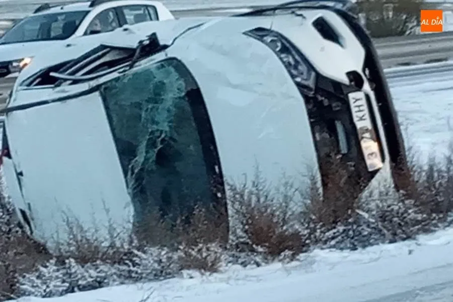 Estado de uno de los coches accidentados