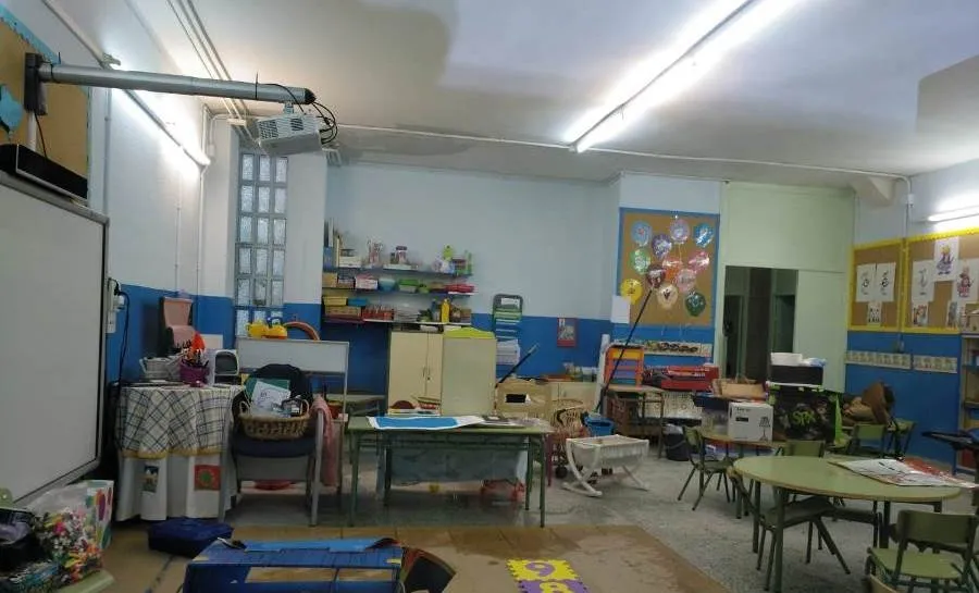 Quejas de las familias por el deterioro del edificio del CEIP Campo Charro