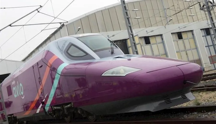 Avlo viaja entre Madrid y Zaragoza en 1h15’, Zaragoza y Barcelona en 1h20’, y Madrid - Barcelona desde 2h30’