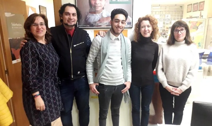 La concejala de Familia e Igualdad de Oportunidades, Ana Suárez, junto a dirigentes de la Fundación Secretariado Gitano