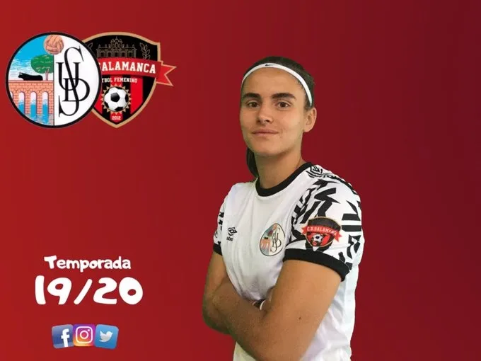 La atacante Carmen Álvarez