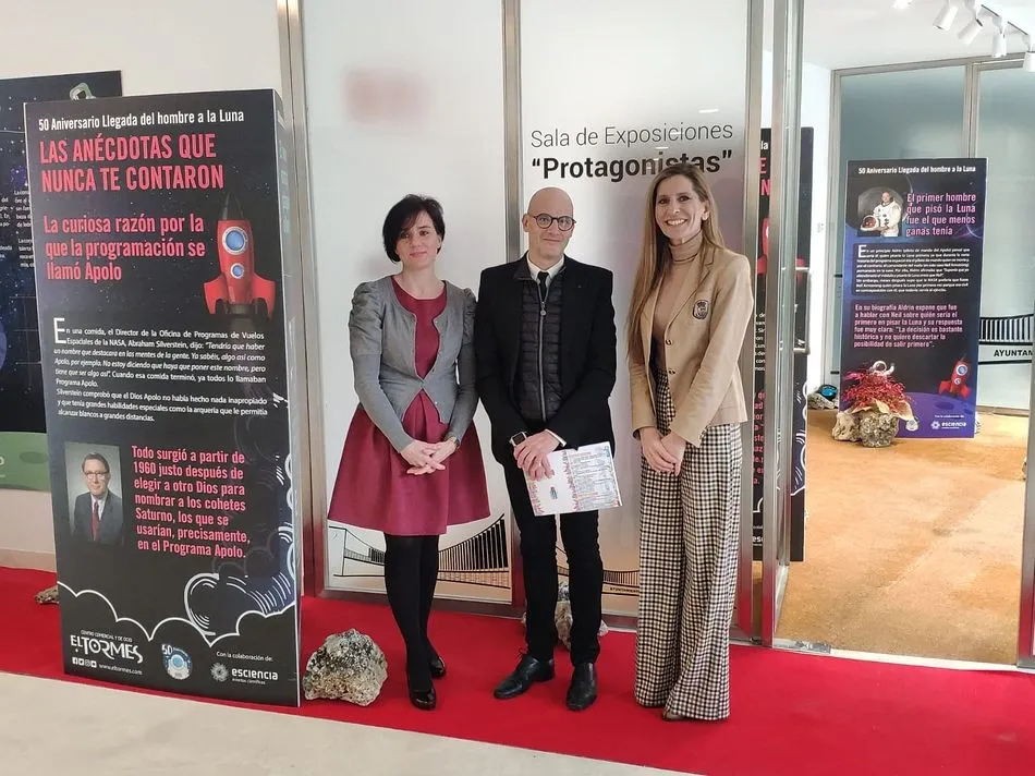 El Ayuntamiento de Santa Marta inaugura un nuevo espacio para exposiciones