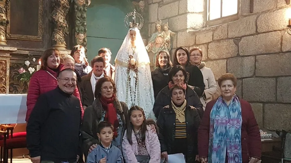 Los vecinos de Encinasola de los Comendadores vuelven a festejar las Candelas  