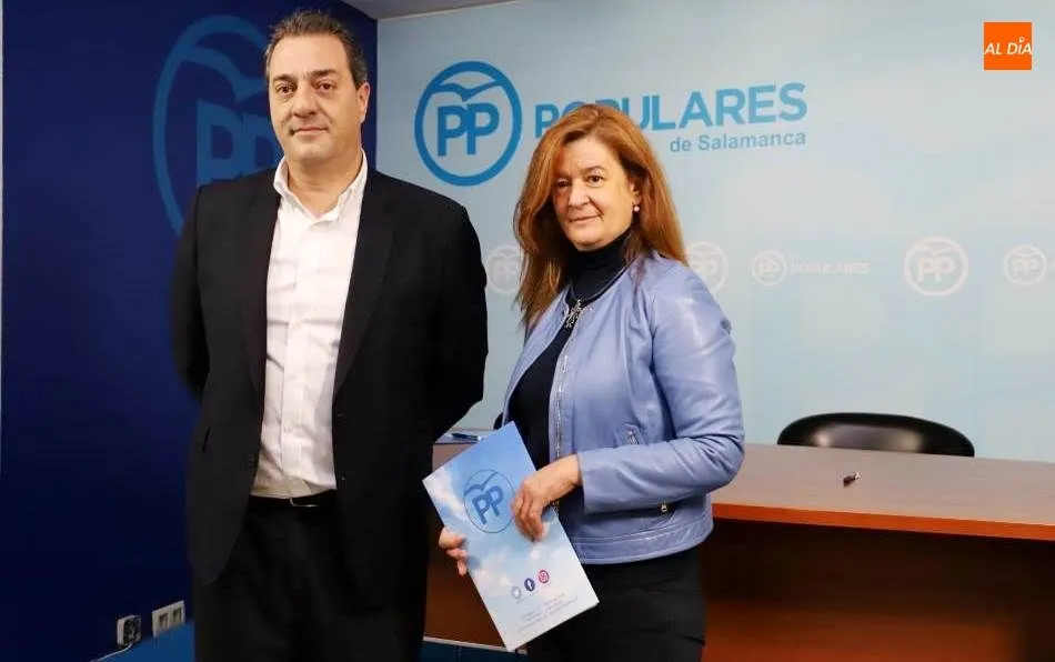 Salvador Cruz y Carmen Sánchez Bellota, procuradores regionales del PP por Salamanca