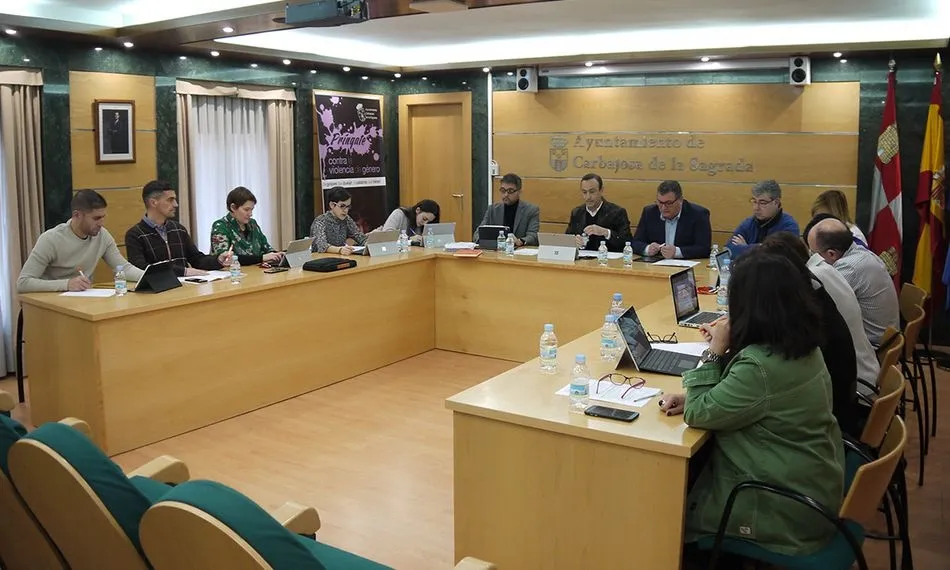 Pleno en el Ayuntamiento de Carbajosa