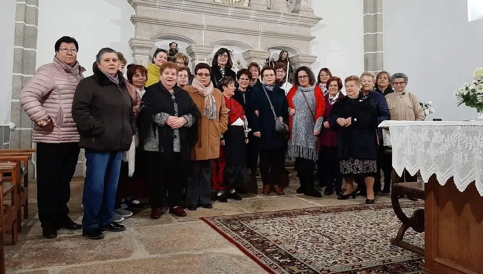 Grupo de mujeres que celebraron Santa Águeda en la ermita de la Virgen del Castillo / FOTOS: FB AYTO. DE VILVESTRE