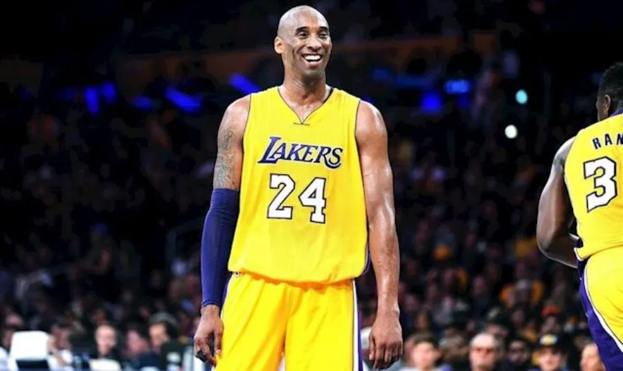 Kobe Bryant en un partido con los Lakers. Foto EP