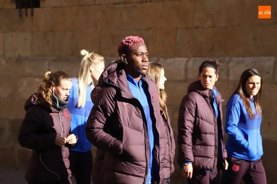 Las jugadoras del Barcelona, en la Casa de las Conchas / Lydia González