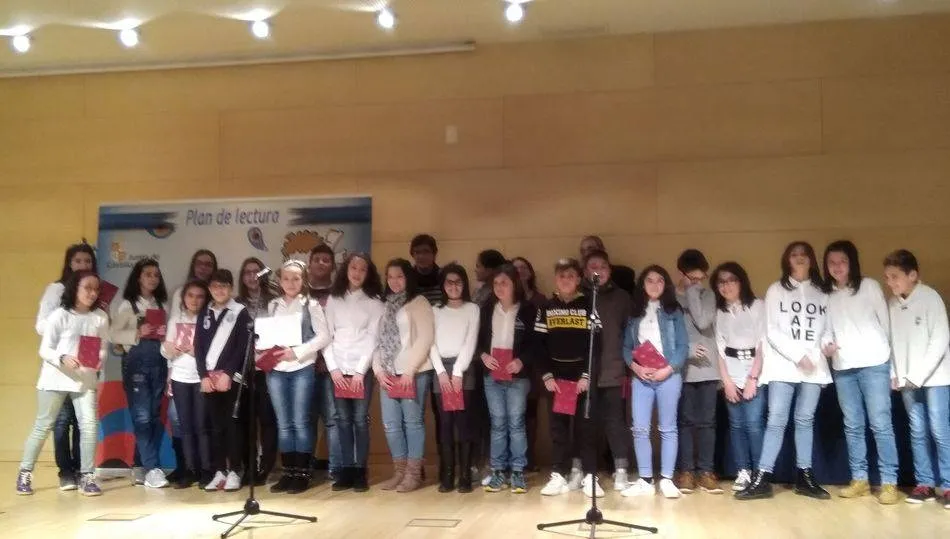 Alumnos del CEIP Marqués de Valero en la edición del pasado año del Certamen de Lectura en Público