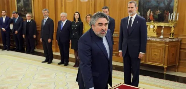 Uribes, en compañía del Rey y Sánchez