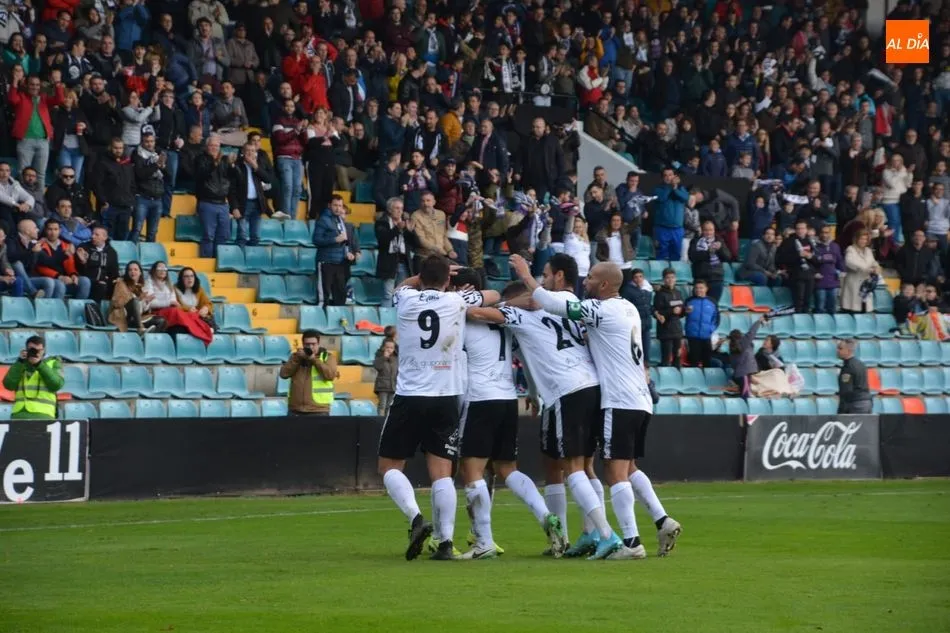 El Salamanca UDS celebra un tanto