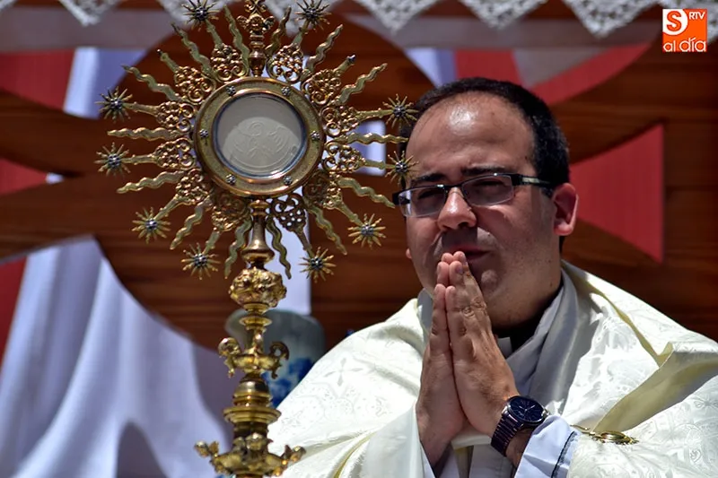 El sacerdote y copárroco de Peñaranda, Fernando García pregonará la Semana Santa 2020 de Peñaranda. Archivo