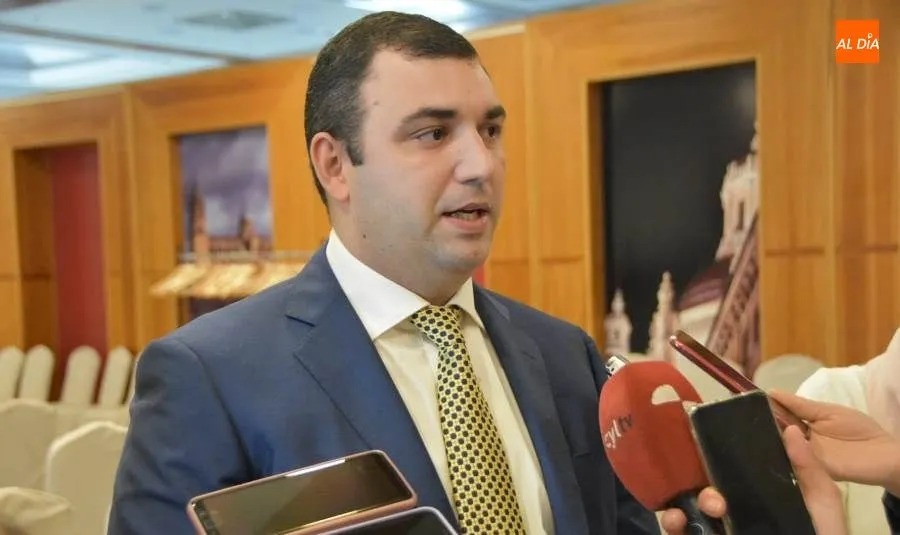 Castor Fernández, presidente de la Asociación de Apicultores Salmantinos. Foto de Paula Zorita