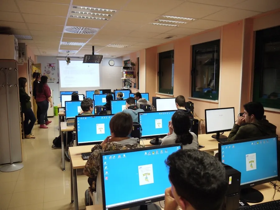 Continúan las actividades por el Día Internacional de la Mujer y la Niña en la Ciencia en...