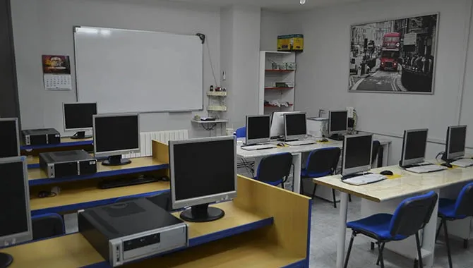 Academia Líder ofrece un completo curso gratuito de Excel para trabajadores y autónomos