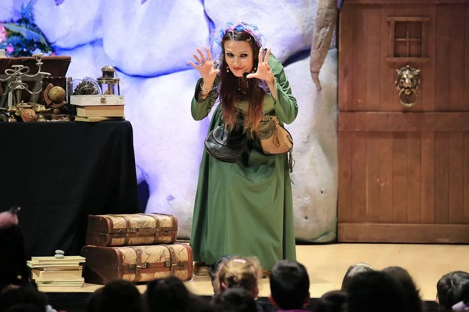 El Grupo Aviar volverá a llevar los Cuentos Vivos al Centro Comercial El Tormes