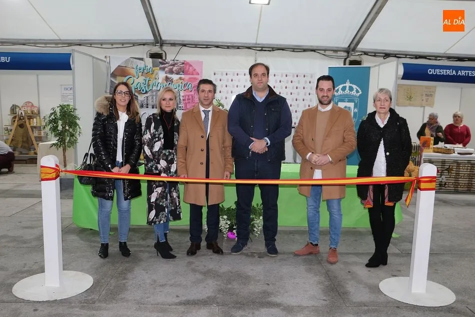 Momento de la inauguración de la III Feria Gastronómica de Guijuelo