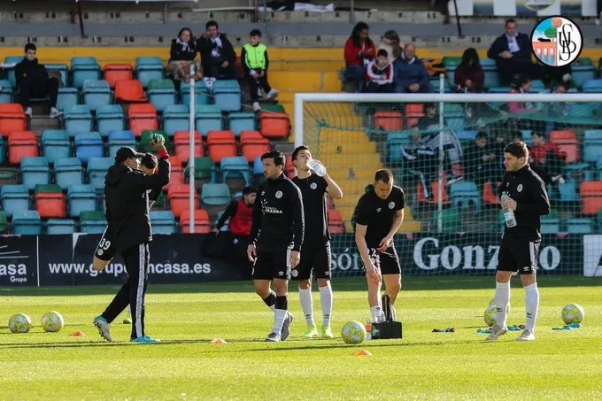 Los jugadores del Salamanca, en un calentamiento / SALAMANCA UDS