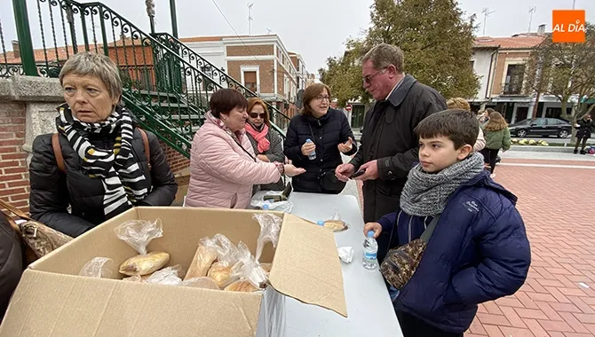 La Operación Bocata de Manos Unidas se realizaba este martes en Peñaranda