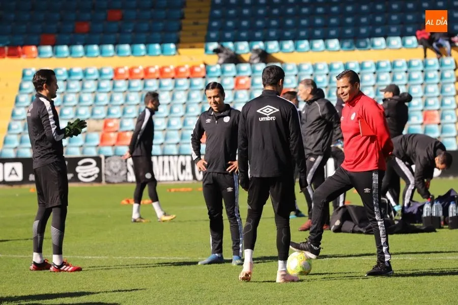 Primer entrenamiento en esta nueva etapa de Rafa Dueñas al frente del Salamanca UDS. Foto de Lydia González