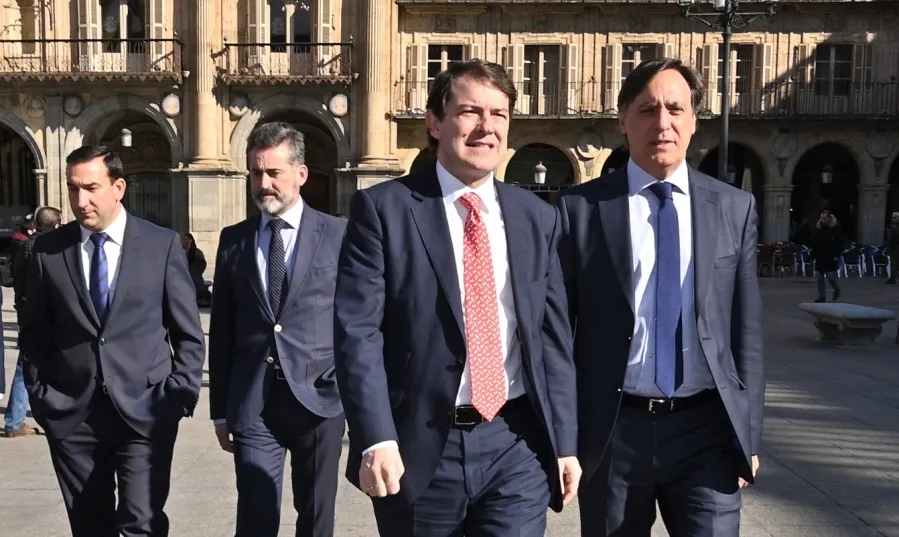 El presidente de la Junta, Alfonso Fernández Mañueco, en su visita de este viernes a Salamanca