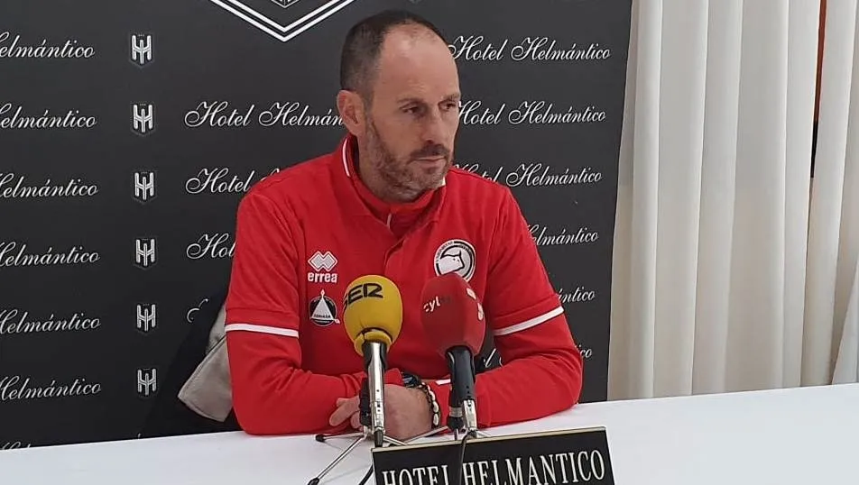 Luaces, en una rueda de prensa