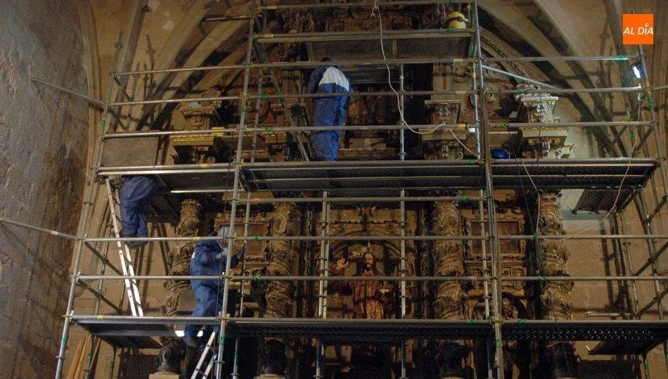 El retablo era tratado contra la carcoma en mayo de 2019