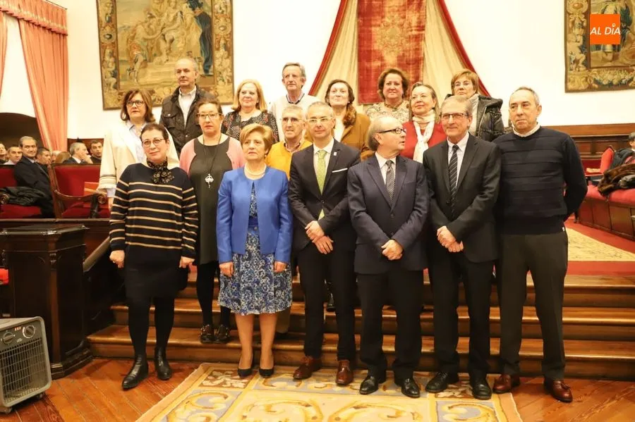 Uno de los grupos de personal del PAS homenajeado por la USAL. Foto de Lydia González