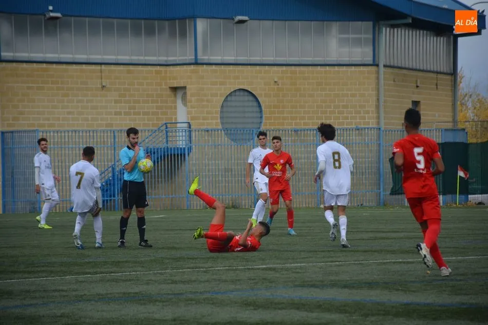 Una acción en el duelo en el San Casto entre ambos conjuntos