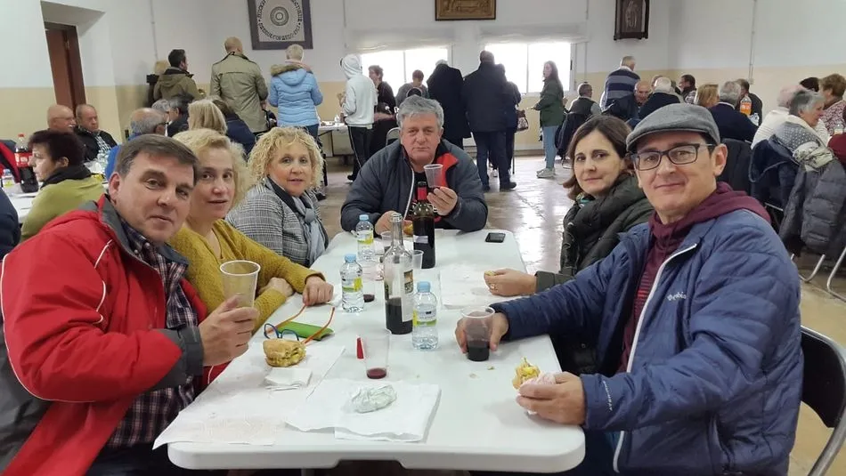 Los berroqueños demostraron una vez más su solidaridad en una nueva edición del Bocata Solidario