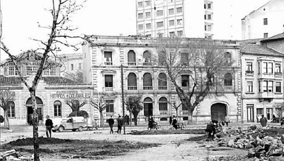El antiguo Mercado del Ángel en la plaza España