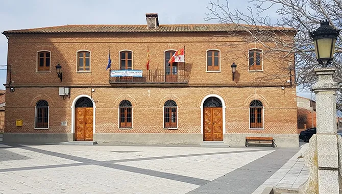 El Ayuntamiento de Rágama y los profesionales sanitarios del Consultorio han presentado sendas quejas ante la precaria situación del material