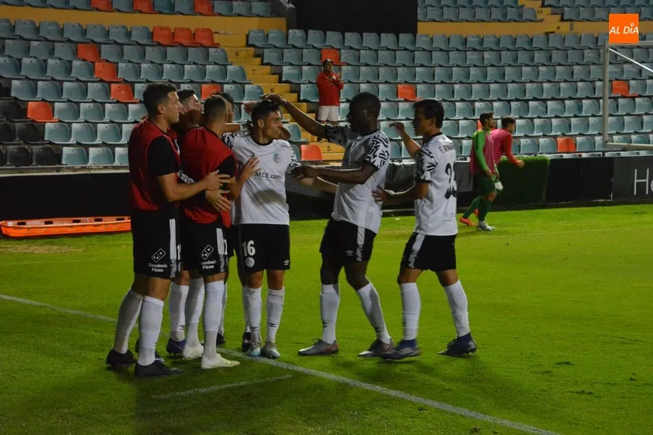 La RFEF aconseja la suspensión de todos los partidos hasta que las autoridades competentes...