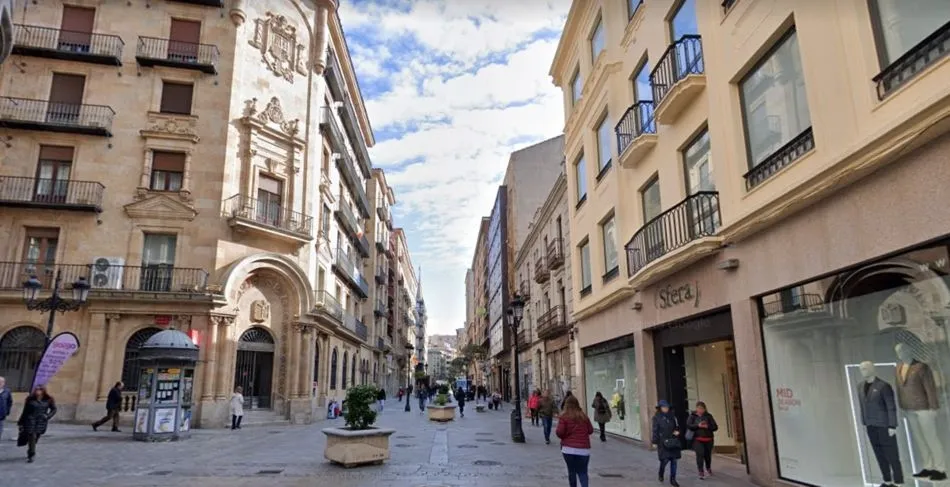 El local a la venta más caro en Salamanca, en la calle Toro