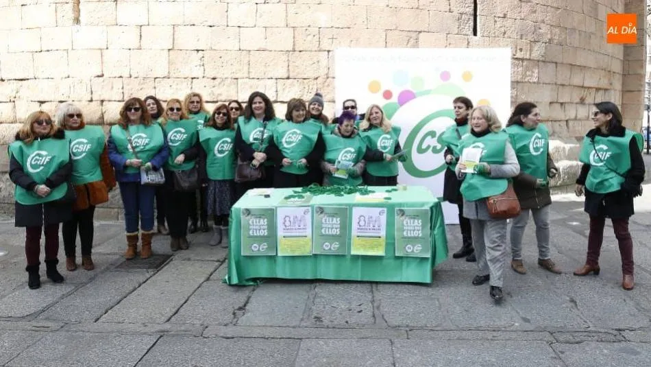 Miembros del CSIF en un acto en Salamanca