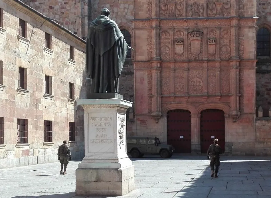 Efectivos del Regimiento de Ingenieros de Salamanca están desplegados en la ciudad