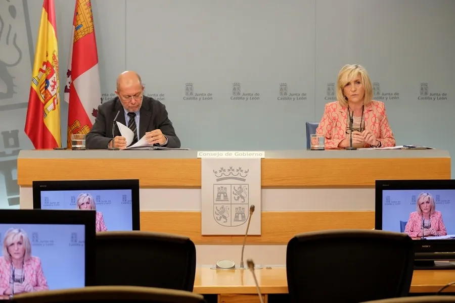 Francisco Igea, portavoz y vicepresidente de la Junta de Castilla y León, junto a Verónica Casado, consejera de Sanidad