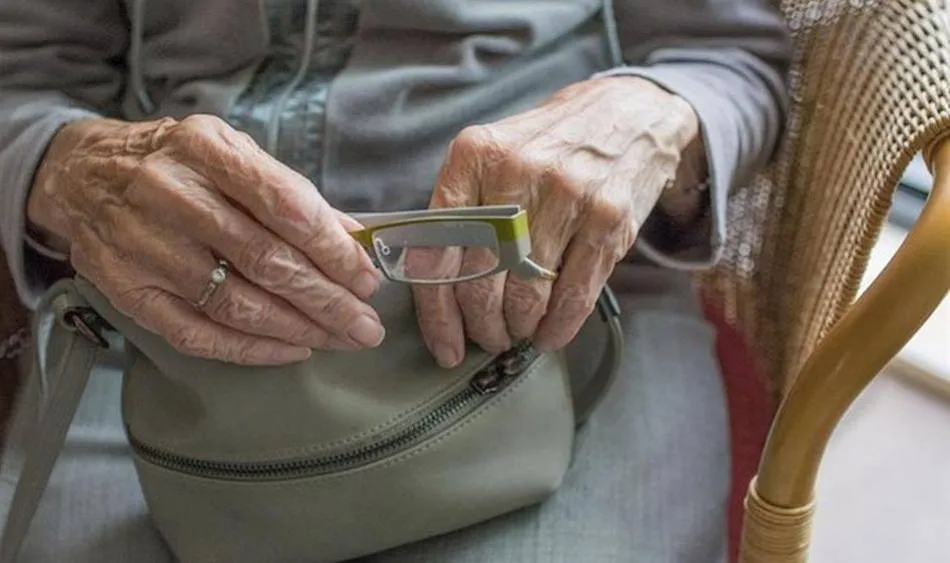 Más de 6.000 mayores de 86 residencias se benefician de la iniciativa Conectad@s de Ineco 