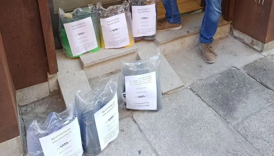 Los voluntarios de Salamanca seguirán fabricando pantallas protectoras debido a la elevada demanda