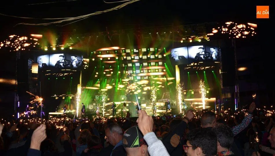 Imagen de archivo de una orquesta durante las fiestas de verano